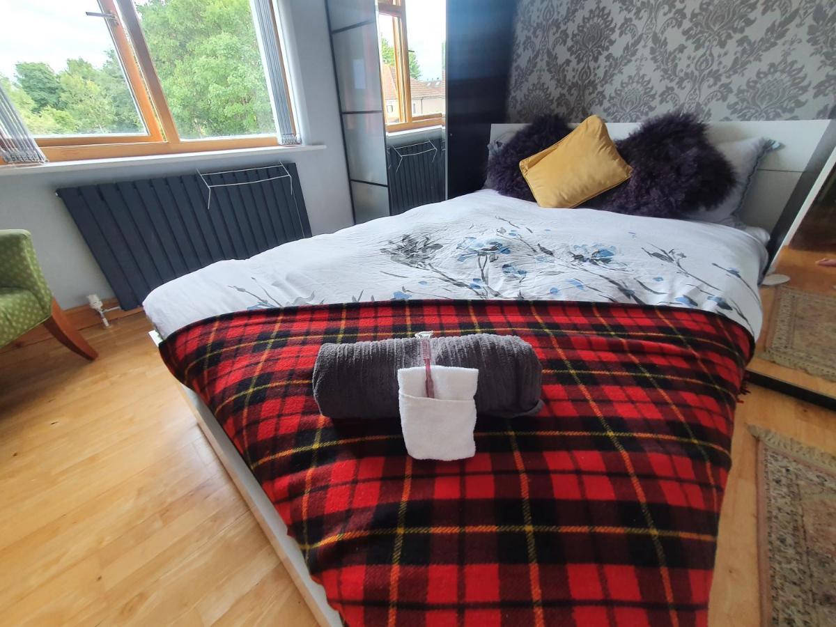 Beautiful Guest Rooms, Free Parking, 30Min Heathrow, 40Min Wembley, 60Min Central London Greenford  Εξωτερικό φωτογραφία