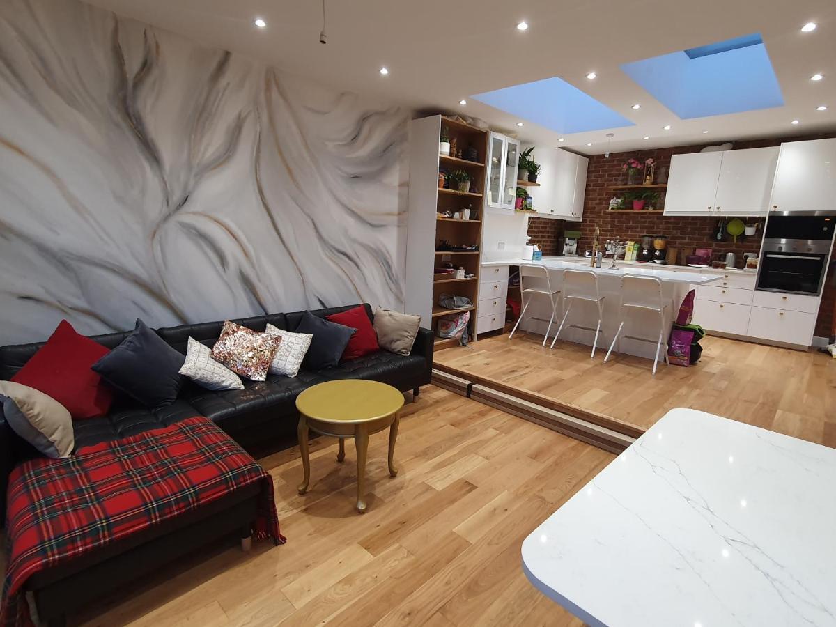Beautiful Guest Rooms, Free Parking, 30Min Heathrow, 40Min Wembley, 60Min Central London Greenford  Εξωτερικό φωτογραφία